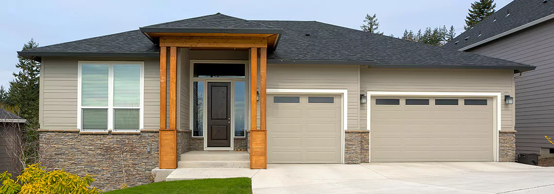 Repair Shaky Garage Door When Closing in Welland, Ontario