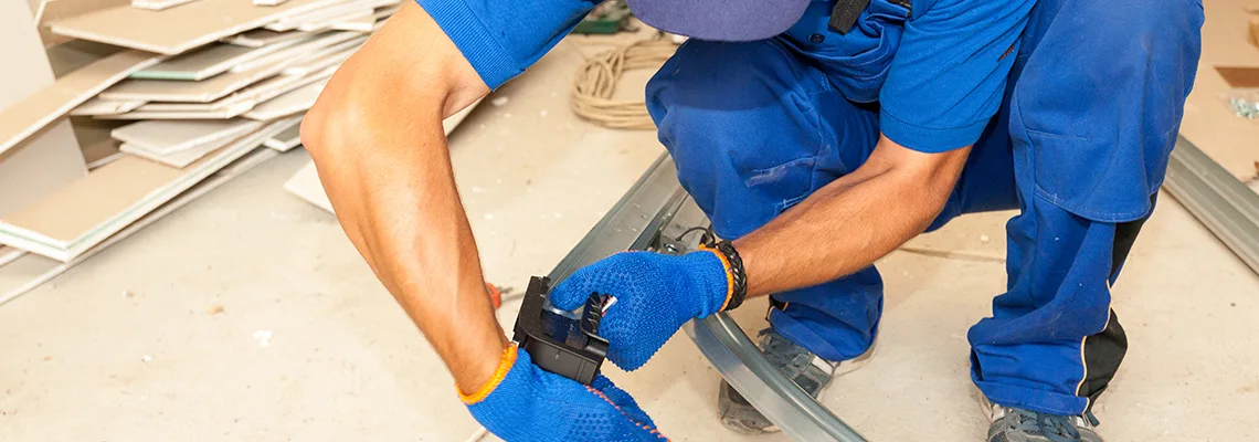 Fix Vinyl Garage Door Loud Noise in Welland, ON