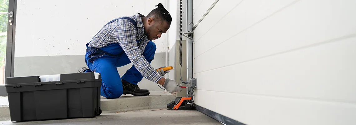Repair Garage Door Not Closing But Light Flashing in Welland, ON